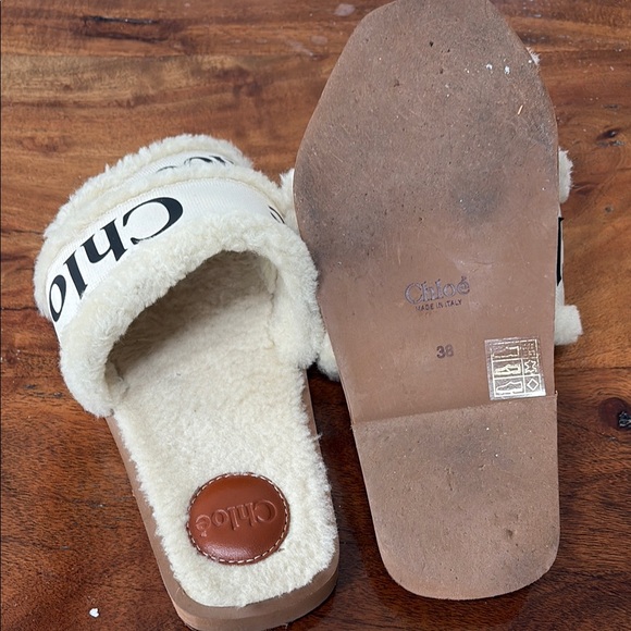 Chloe - Picture 3 of 3